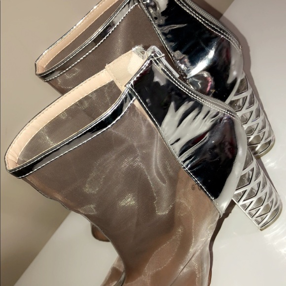 Heels - Picture 4 of 8